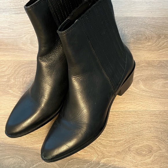 Zara boots. Worn a few times. - Picture 2 of 7